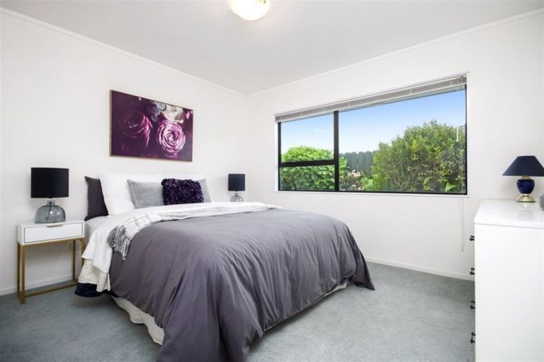 Photo of property in 1 Cloverlea Place, Pukekohe, 2120