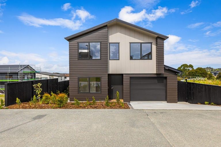 Photo of property in 5 Makumaku Place, Long Bay, Auckland, 0630