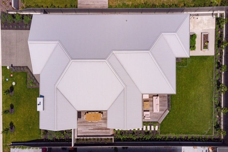 Photo of property in 129 Arataki Road, Havelock North, 4130