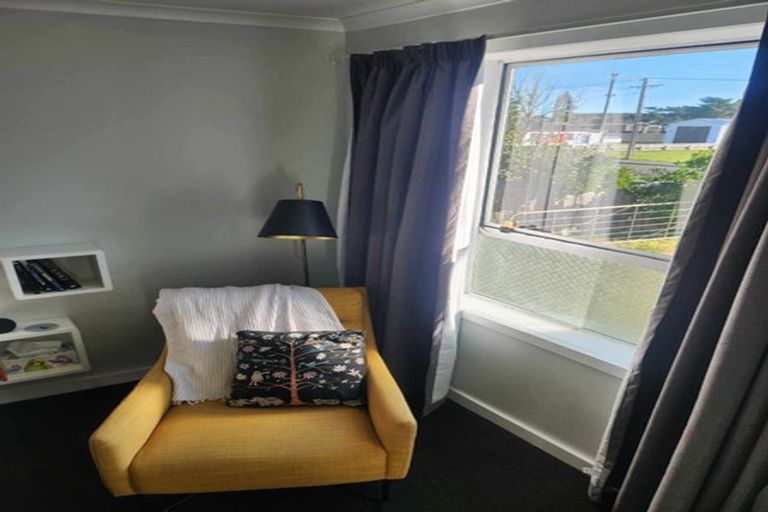 Photo of property in 2 Dawick Street, Foxton Beach, Foxton, 4815