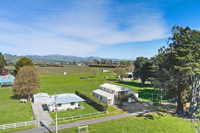 Photo of property in 2 Swamp Road, Dillons Point, Blenheim, 7273