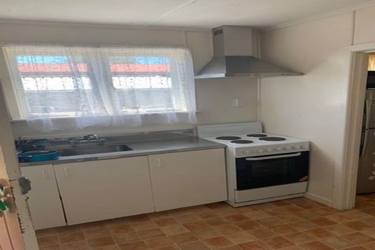 Photo of property in 2/20 Ingram Street, Papakura, 2110