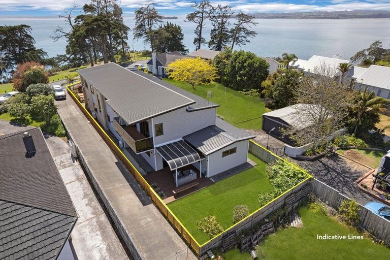 Photo of property in 66a Marine Parade, Mellons Bay, Auckland, 2014