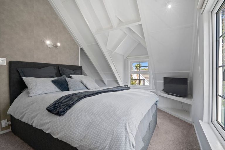 Photo of property in 12 Regia Close, Half Moon Bay, Auckland, 2012