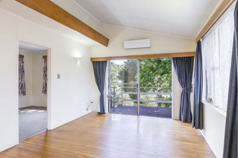 Photo of property in 2/111 Eskdale Road, Birkdale, Auckland, 0626