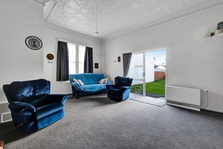 Photo of property in 30 Cambria Street, Hawera, 4610