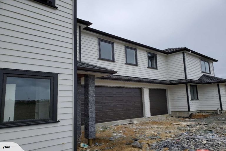 Photo of property in 7 Fjord Way, Karaka, Papakura, 2113