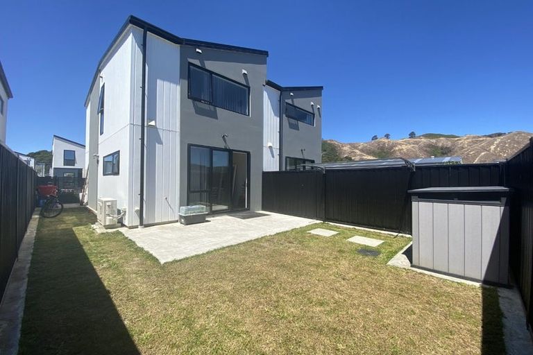 Photo of property in 6 Gloaming Lane, Wallaceville, Upper Hutt, 5018