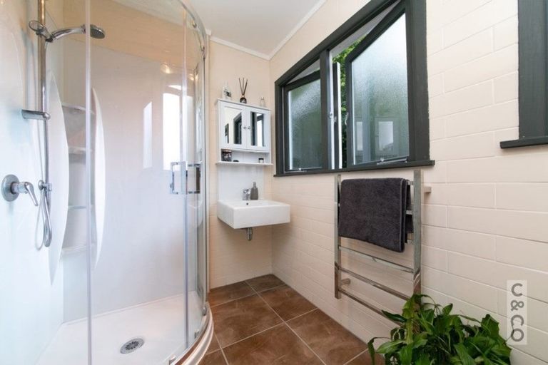 Photo of property in 2 Princes Street, Riverhead, 0820