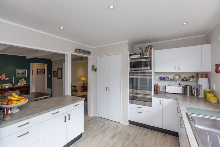 Photo of property in 82 Rimu Street, Waikanae, 5036