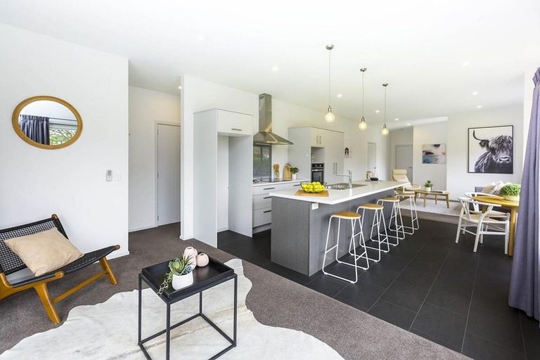 Photo of property in 16 Lane Street, Wallaceville, Upper Hutt, 5018