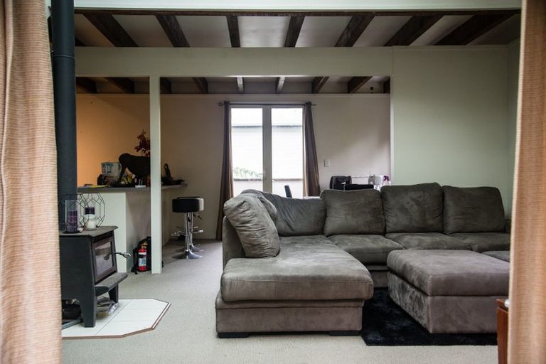 Photo of property in 28a Brunton Place, Glenfield, Auckland, 0629