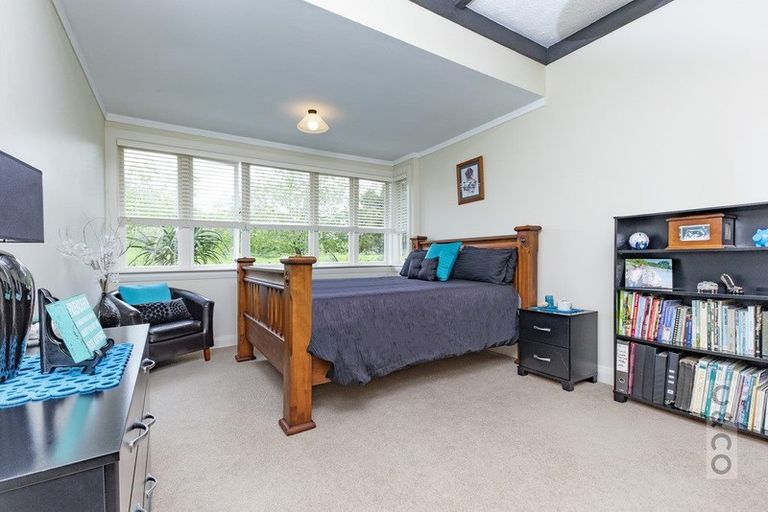 Photo of property in 1239 Peak Road, Helensville, 0875