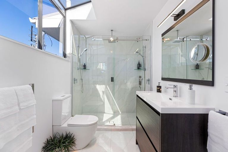 Photo of property in 12c Parris Street, Moturoa, New Plymouth, 4310