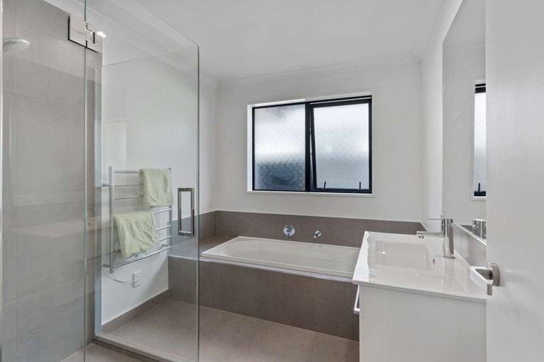 Photo of property in 15 Barcote Lane, Rolleston, 7615