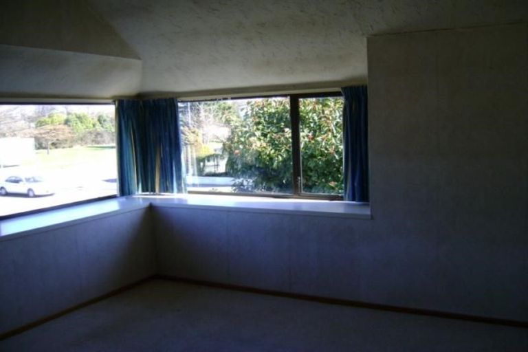 Photo of property in 2/138 Waimairi Road, Ilam, Christchurch, 8041