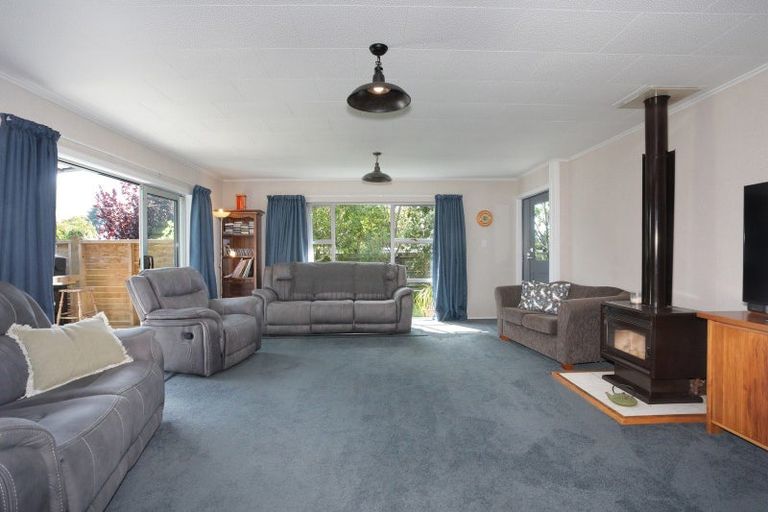 Photo of property in 2 Caroline Drive, Feilding, 4702