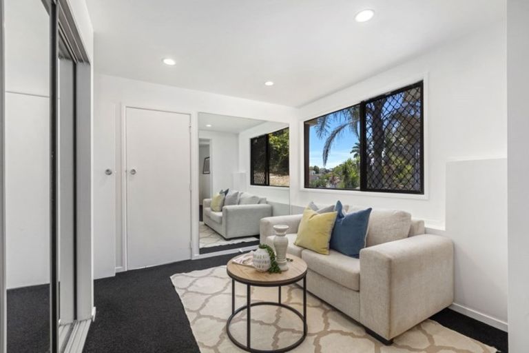 Photo of property in 93 Oaktree Avenue, Browns Bay, Auckland, 0630