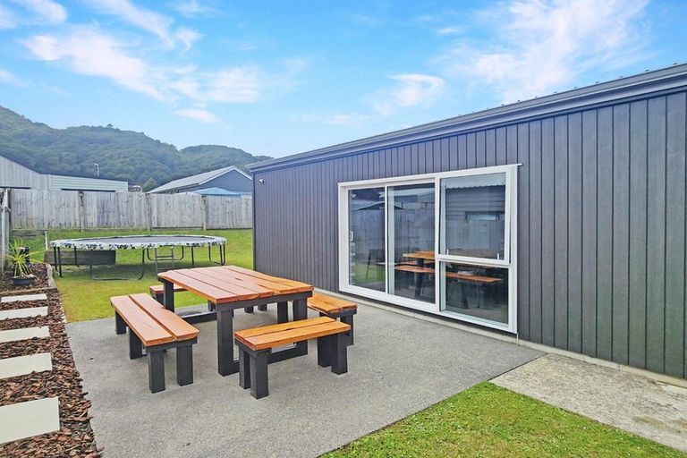 Photo of property in 94 Moohan Street, Wainuiomata, Lower Hutt, 5014