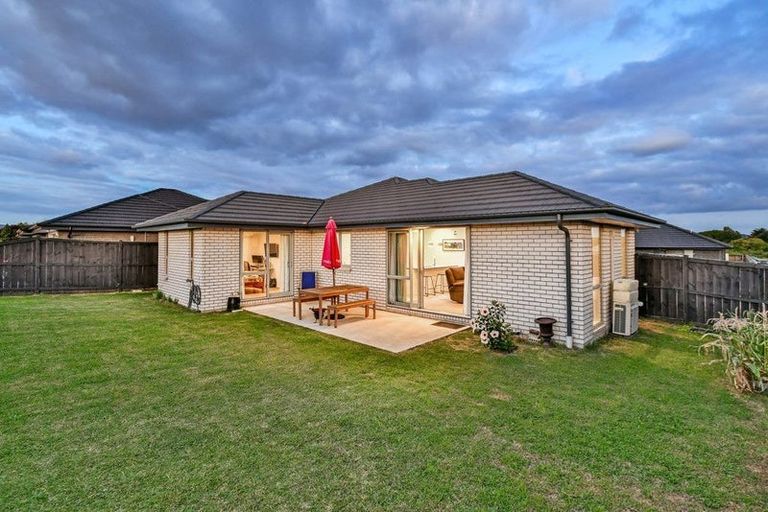 Photo of property in 12 Theobald Street, Pokeno, 2402