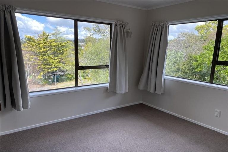Photo of property in 23 John Downs Drive, Browns Bay, Auckland, 0630