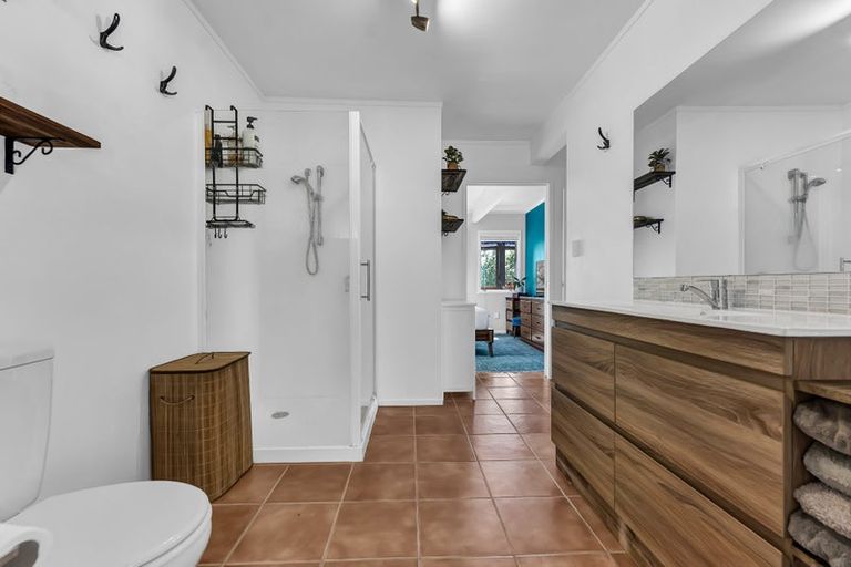 Photo of property in 61 Hillcrest Road, Hatfields Beach, Orewa, 0931