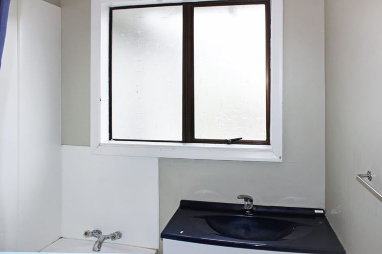 Photo of property in 96 Mcfaddens Road, St Albans, Christchurch, 8052