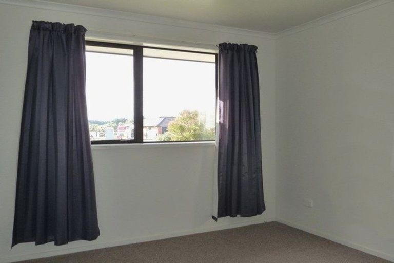 Photo of property in 32 Ocean View Rise, Ruakaka, 0116