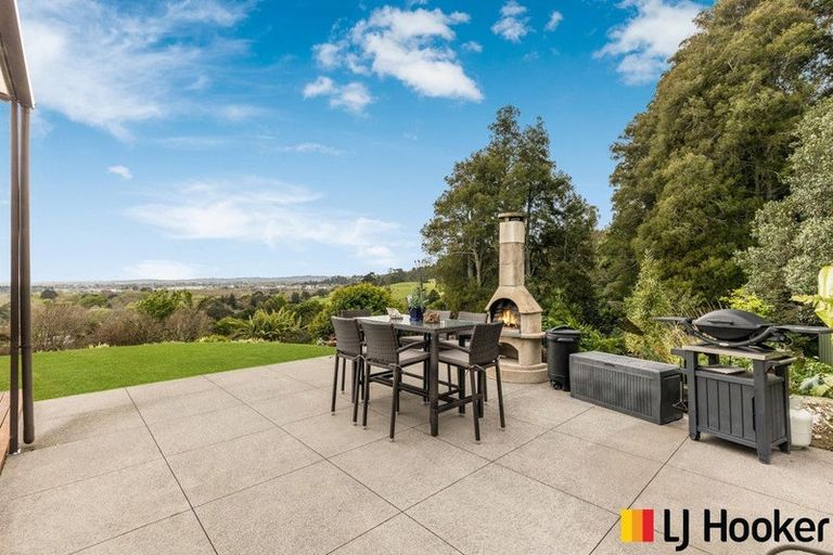 Photo of property in 39 Harry Dreadon Road, Opaheke, Papakura, 2584