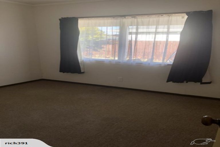 Photo of property in 2a Hilton Grove, Kelvin Grove, Palmerston North, 4414