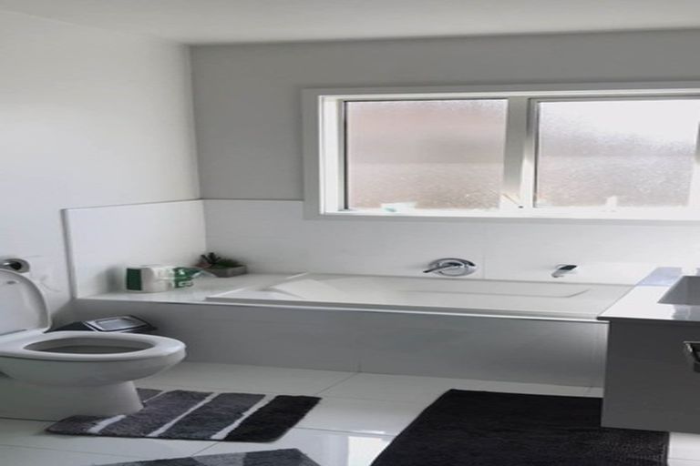 Photo of property in 2 Etna Way, Dinsdale, Hamilton, 3204