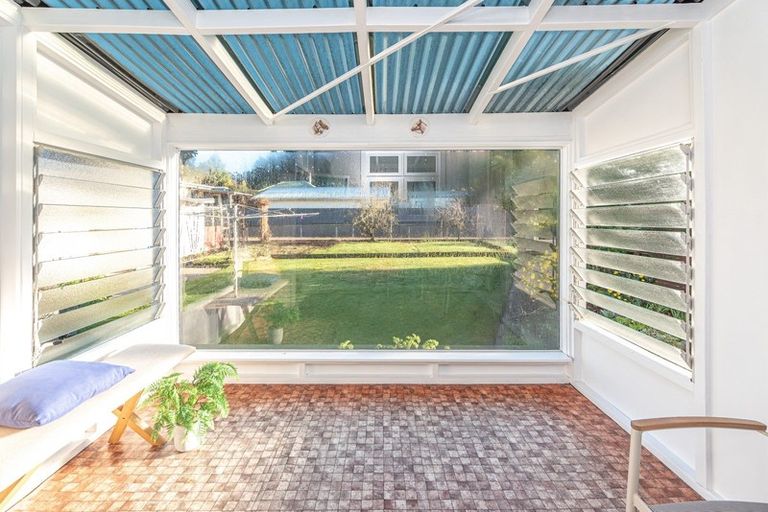 Photo of property in 104 Paterson Street, Aramoho, Whanganui, 4500