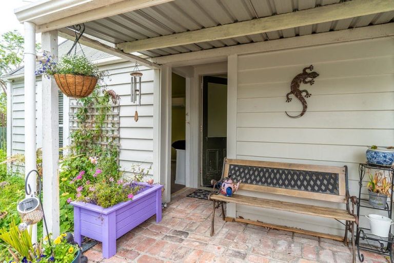 Photo of property in 463 High Street South, Carterton, 5713