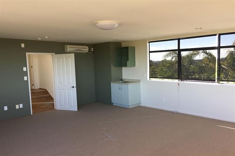 Photo of property in 177 Lonely Track Road, Albany Heights, Auckland, 0632
