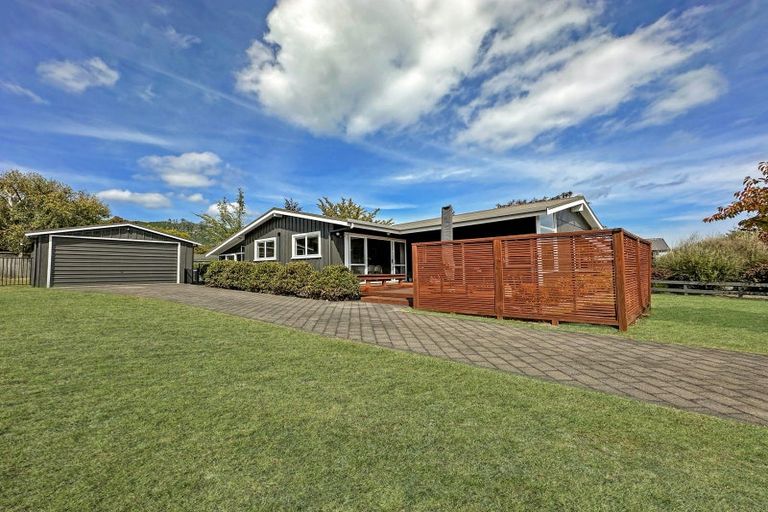 Photo of property in 13 Yasmin Lane, Kinloch, Taupo, 3377