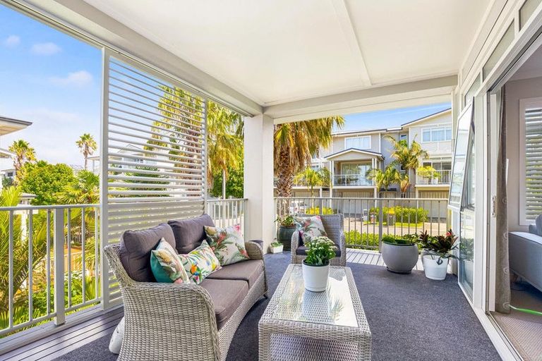 Photo of property in 72 Landmark Terrace, Orewa, 0931