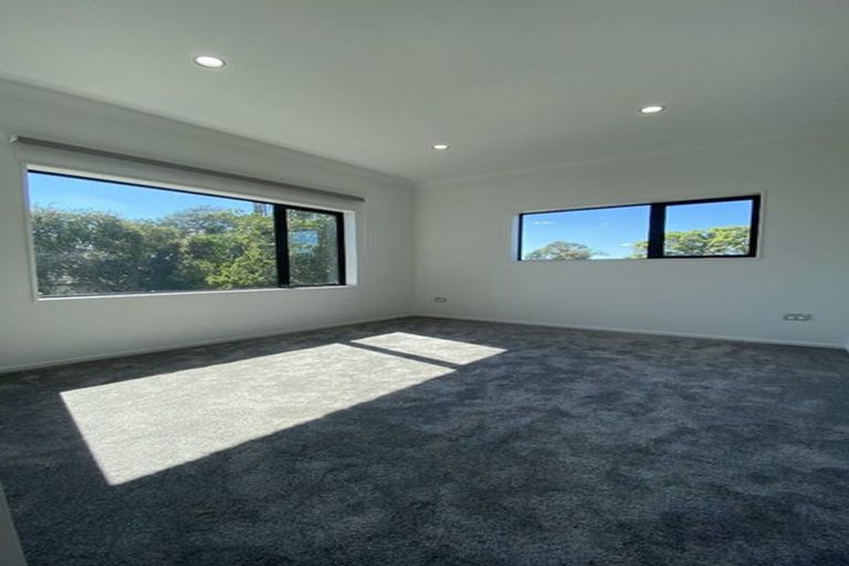 Photo of property in 14a Goldnib Place, Randwick Park, Auckland, 2105