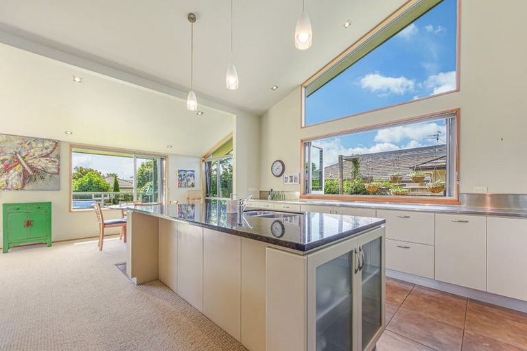 Photo of property in 16 Aratia Way, Richmond, 7020