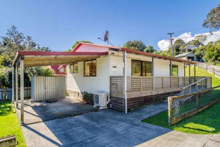 Photo of property in 49 Leinster Avenue, Raumati South, Paraparaumu, 5032