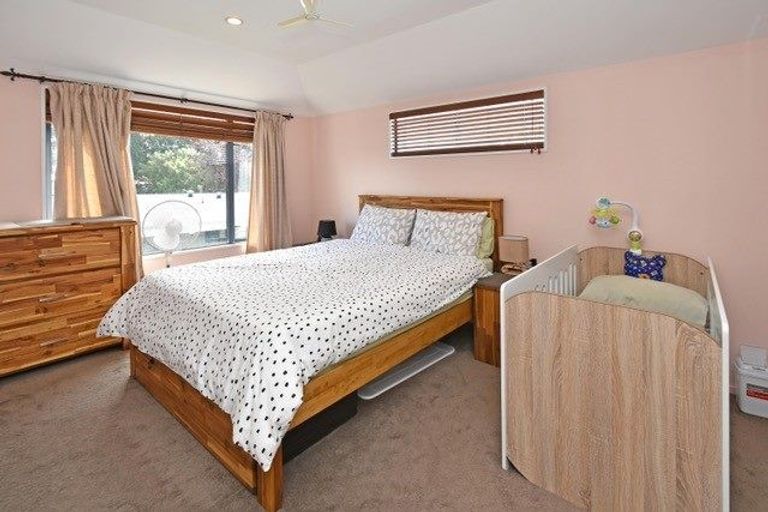 Photo of property in 15a Bolton Avenue, Spreydon, Christchurch, 8024