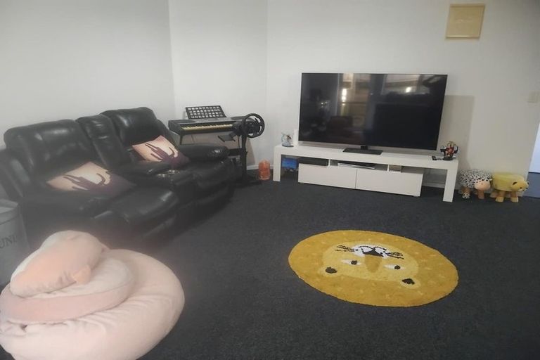 Photo of property in 30a Elliot Street, Howick, Auckland, 2014