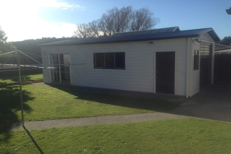 Photo of property in 87 Benmore Avenue, Cloverlea, Palmerston North, 4412
