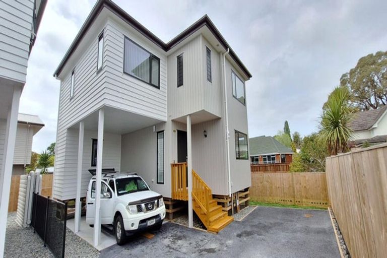 Photo of property in 37c Sylvia Road, Hillcrest, Auckland, 0627