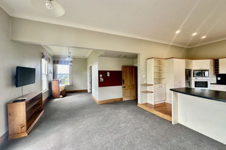 Photo of property in 14 Drivers Road, Maori Hill, Dunedin, 9010