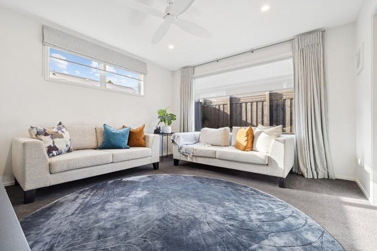 Photo of property in 12 Stockyard Crescent, Pukekohe, 2120