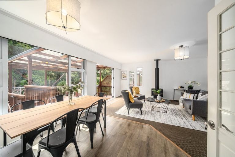 Photo of property in 40 Lincoln Avenue, Tawa, Wellington, 5028