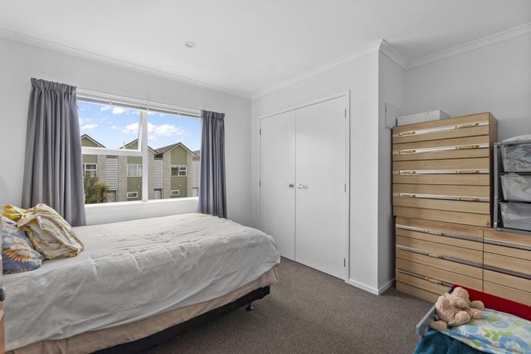 Photo of property in 10/10 Burrows Place, Frankton, Hamilton, 3204