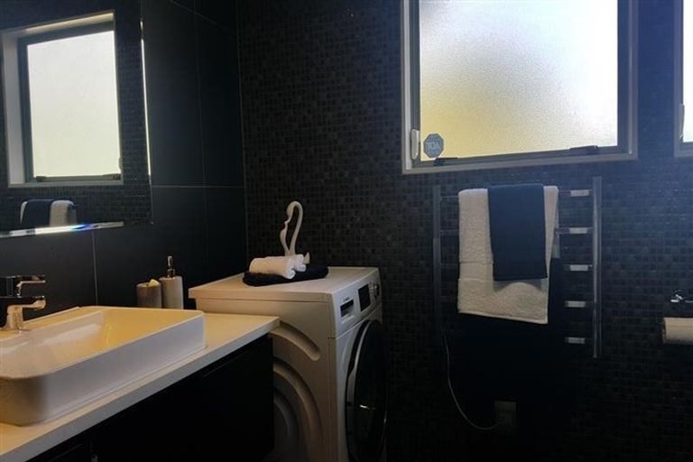 Photo of property in 16a Forfar Road, Glendowie, Auckland, 1071