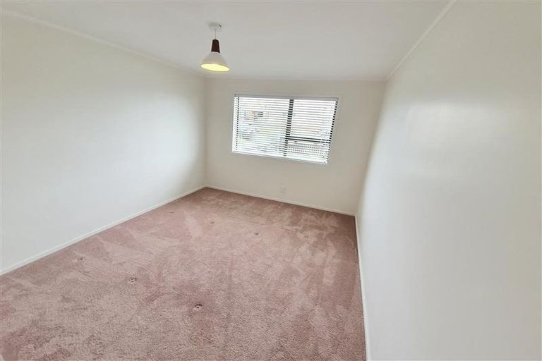 Photo of property in 3/1 Wattle Street, New Lynn, Auckland, 0600