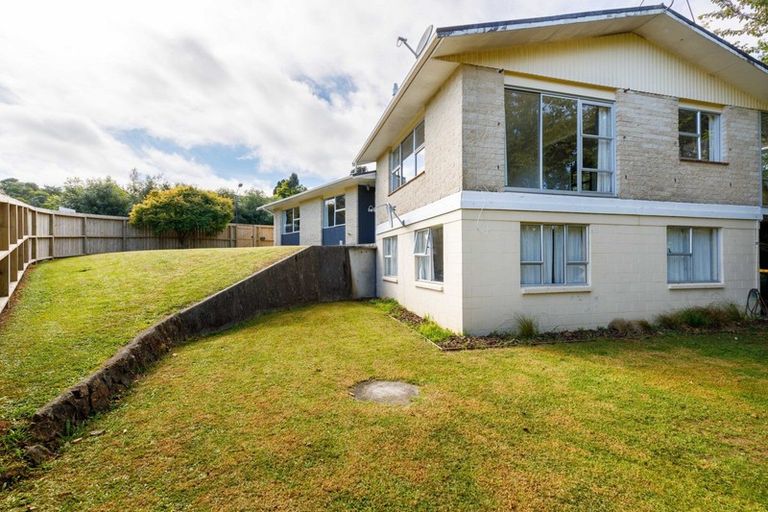 Photo of property in 235 Heta Road, Merrilands, New Plymouth, 4312